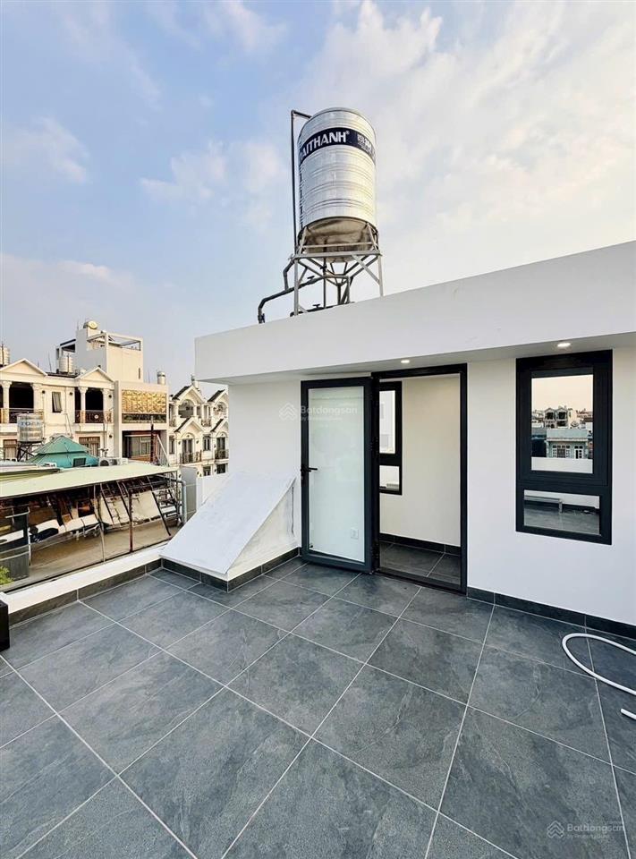 Siêu vị trí 5 tầng lầu xây mới  hẻm ô tô cạnh công viên làng hoa kiến trúc đẹp full nội thất