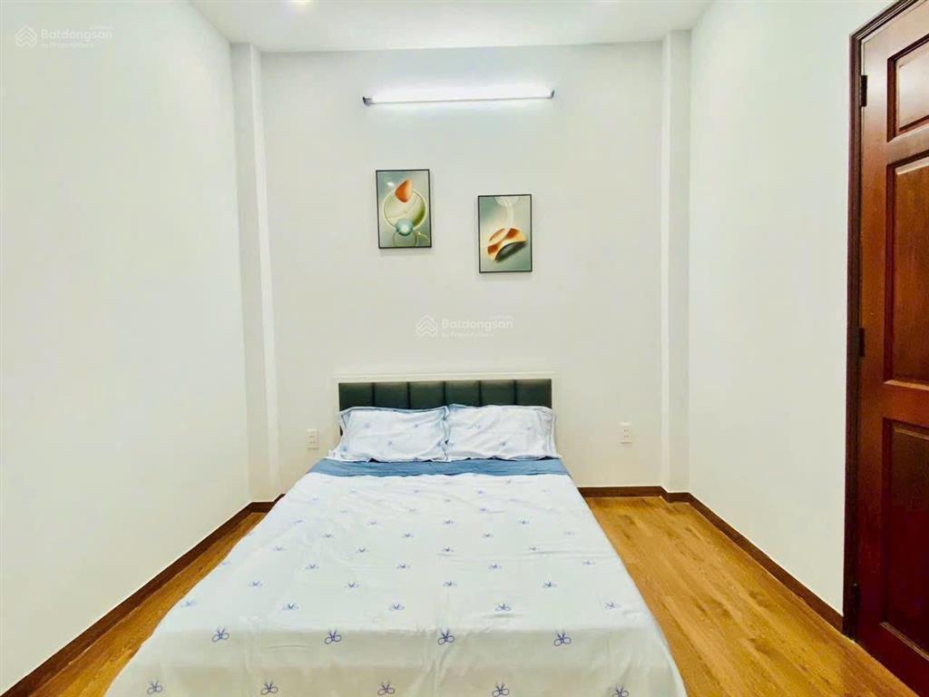 Diện tích to 3 tầng lầu bề thế hẻm xe tải 4 phòng ngủ đường phạm văn chiêu ngay nhà thờ thạch đà