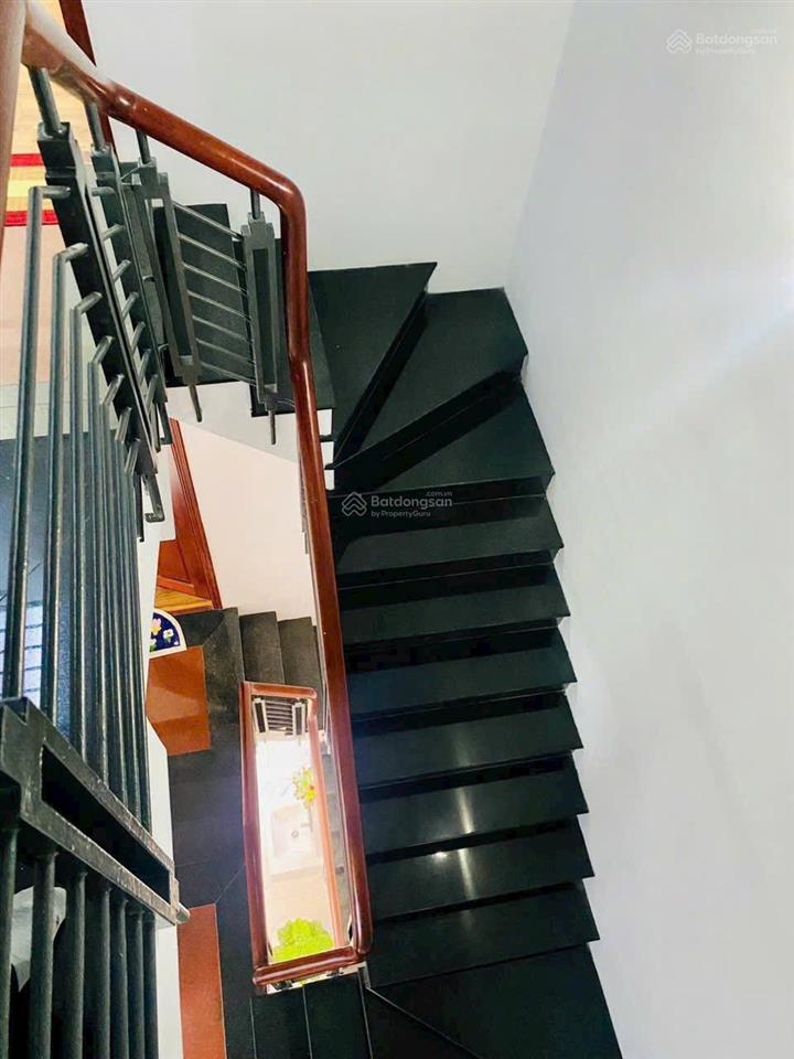 Diện tích to 3 tầng lầu bề thế hẻm xe tải 4 phòng ngủ đường phạm văn chiêu ngay nhà thờ thạch đà