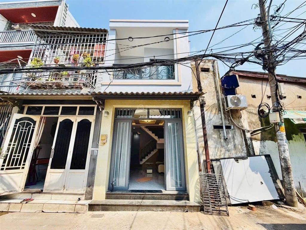 Nhà mới  đón xuân  hẻm ô tô  2 tầng  đường lê đức thọ  gần chợ xóm mới  ở hoặc cho thuê ngon