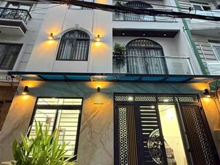 Siêu hiếm sát đg phạm văn đồng bình thạnh 4 tầng lầu, ô tô ngủ trong nhà  4 phòng ngủ