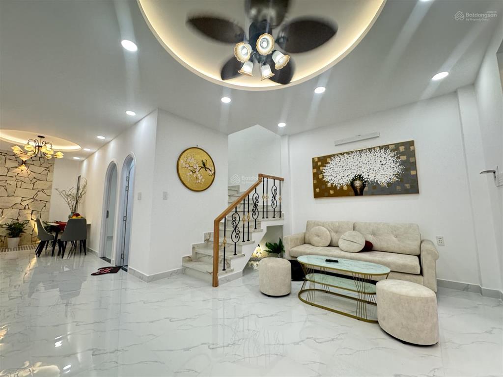 Diện tích to liền kề dương quảng hàm công viên văn hoá gò vấp 3 phòng ngủ