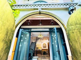 Ngon lắm luôn giá mềm diện tích to 3 tầng lầu gần công viên làng hoa  ds 4 thông