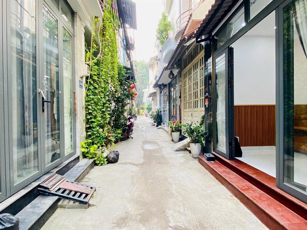 Hiếm , 4 phòng ngủ  3 tầng lầu hẻm rộng đường số 59 phạm văn chiêu  kèm nội thất