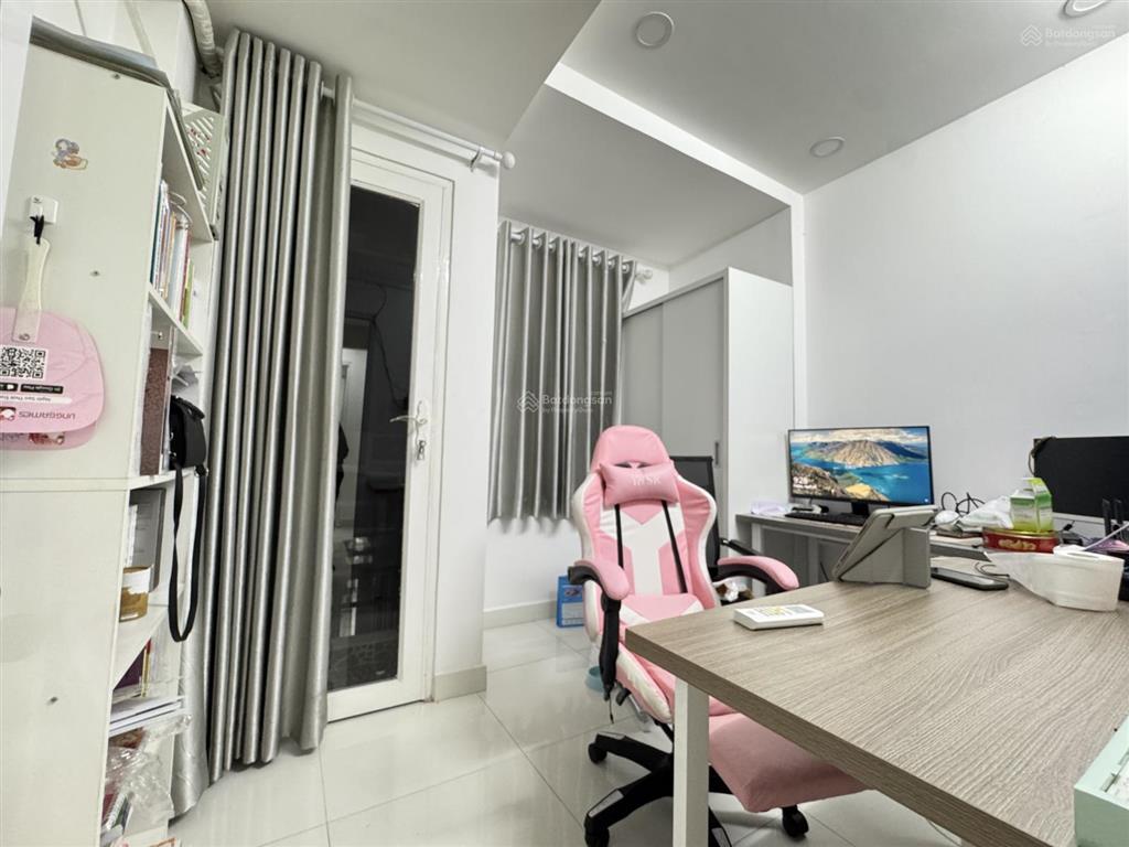 Hiếm , 4 phòng ngủ  3 tầng lầu hẻm rộng đường số 59 phạm văn chiêu  kèm nội thất