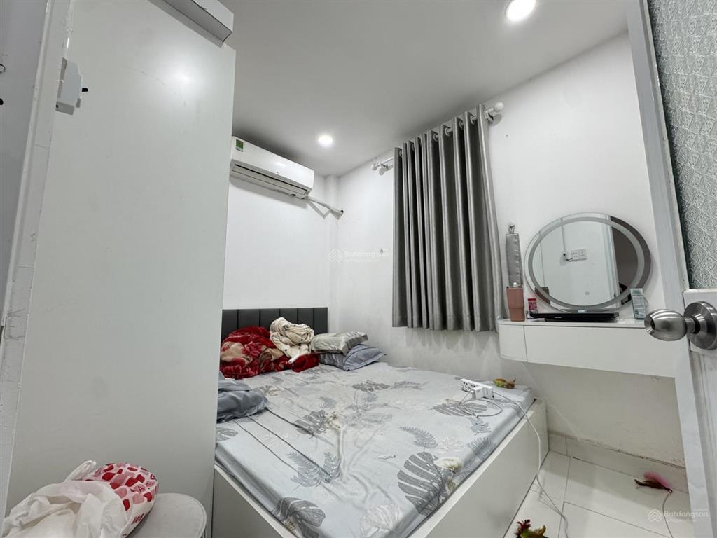 Hiếm , 4 phòng ngủ  3 tầng lầu hẻm rộng đường số 59 phạm văn chiêu  kèm nội thất