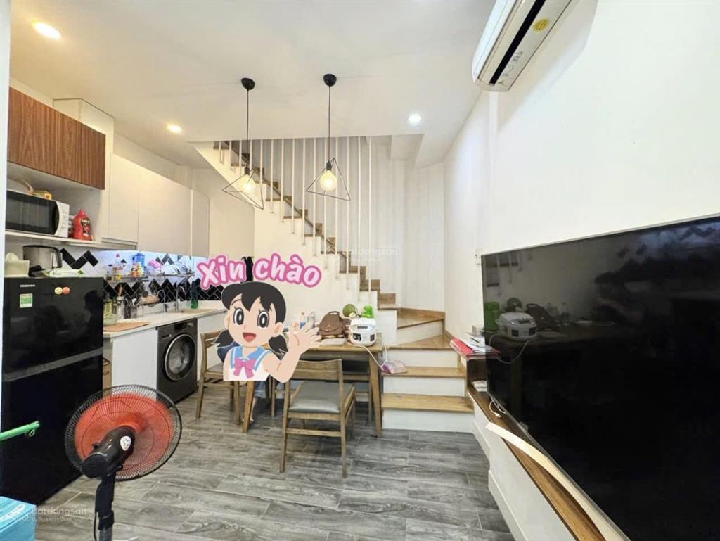 Không lộ giới, không quy hoạch, hẻm ô tô, 4 tầng lầu, sát vách phú nhuận và sân bay, 3,99 tỷ