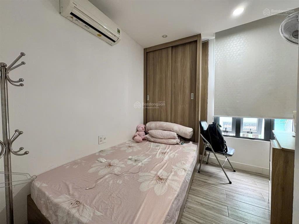 Không lộ giới, không quy hoạch, hẻm ô tô, 4 tầng lầu, sát vách phú nhuận và sân bay, 3,99 tỷ