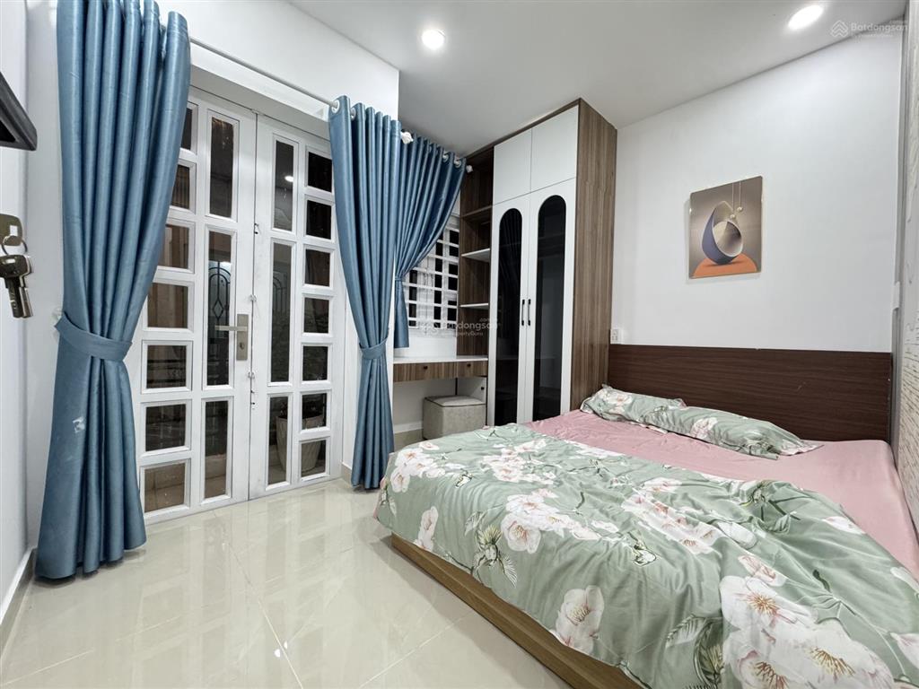Tin thật  3 phòng ngủ  2 sân thượng trước sau  giáp sân bay  cạnh phú nhuận  đg quang trung