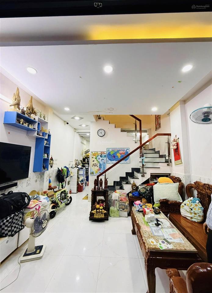 Siêu thơm quá rẻ diện tích to ngang rộng 4 mét nhà mới cứng sổ hồng riêng dg phạm văn chiêu