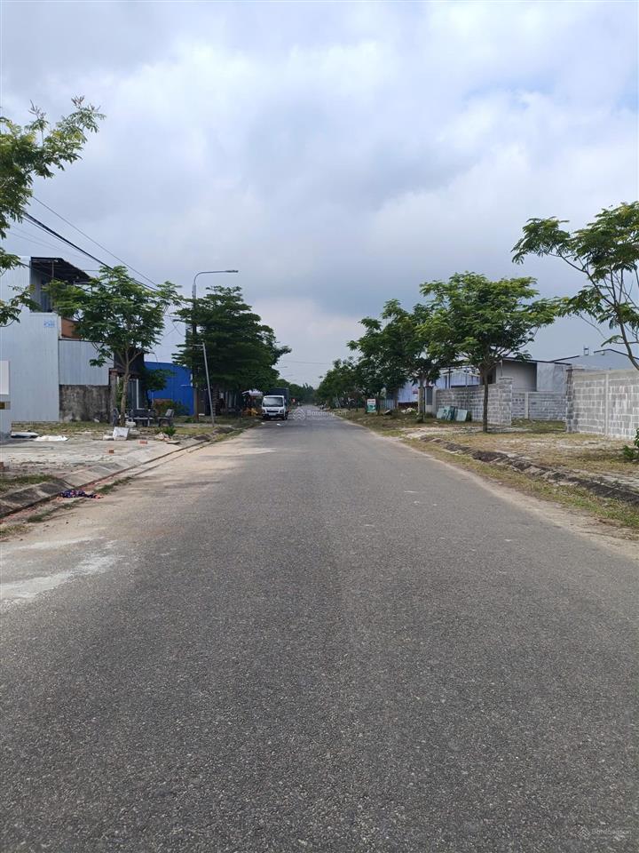 122.5m2 hướng đông nam. kft số9 điện ngọc
