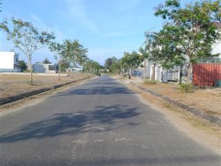 122.5m2 hướng đông nam kdt số 9 điện ngọc
