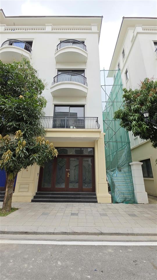 Cắt lỗ 2.6 tỷ liền kề vinhomes ocean park 2 ở trung tâm dự án, thiết kế được sân vườn, tiểu cảnh