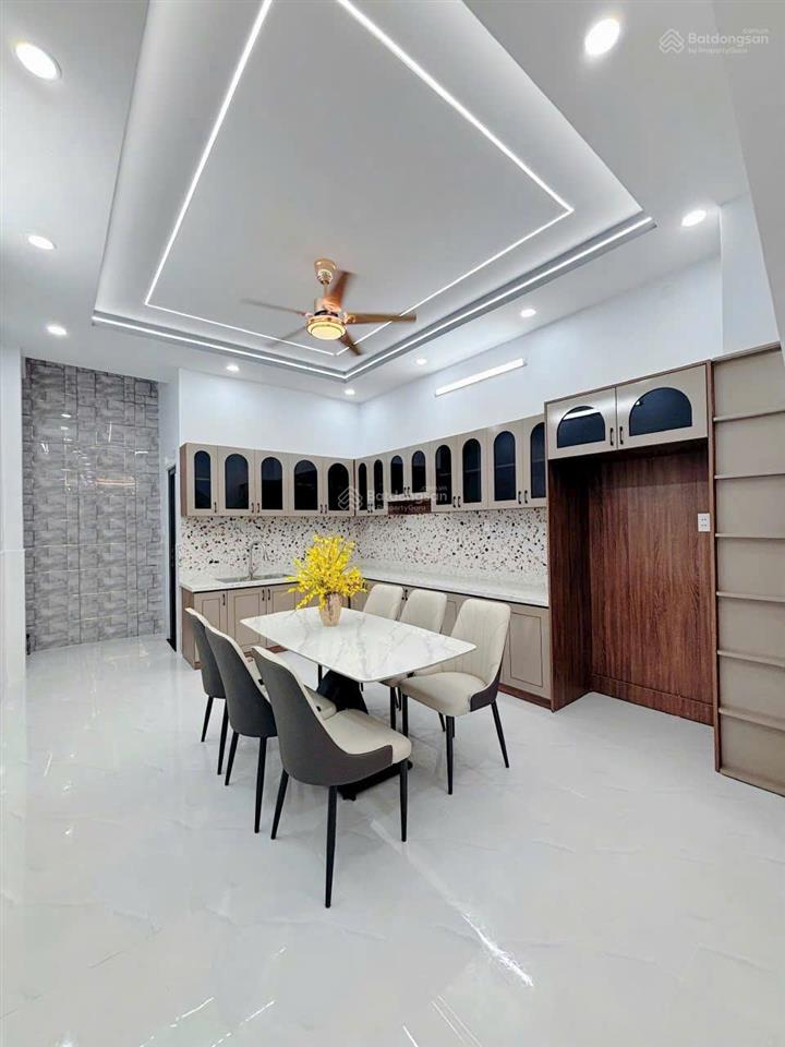 Bán nhà 1 trệt 2 lầu 4x15m có sân thượng  phạm thế hiển, q.8 4pn, sổ hồng riêng, 5 tỷ tl mạnh