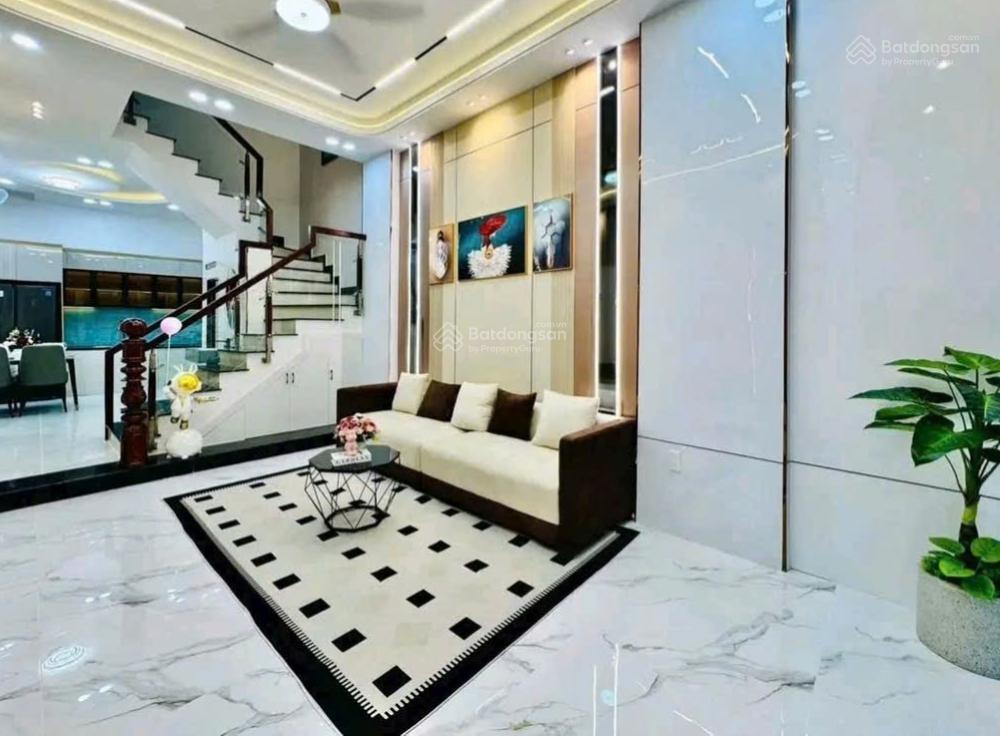 Bán nhà âu dương lân, p. chánh hưng, q8 4,5x12m 3 tấm 4 phòng hẻm to  thương lượng mạnh