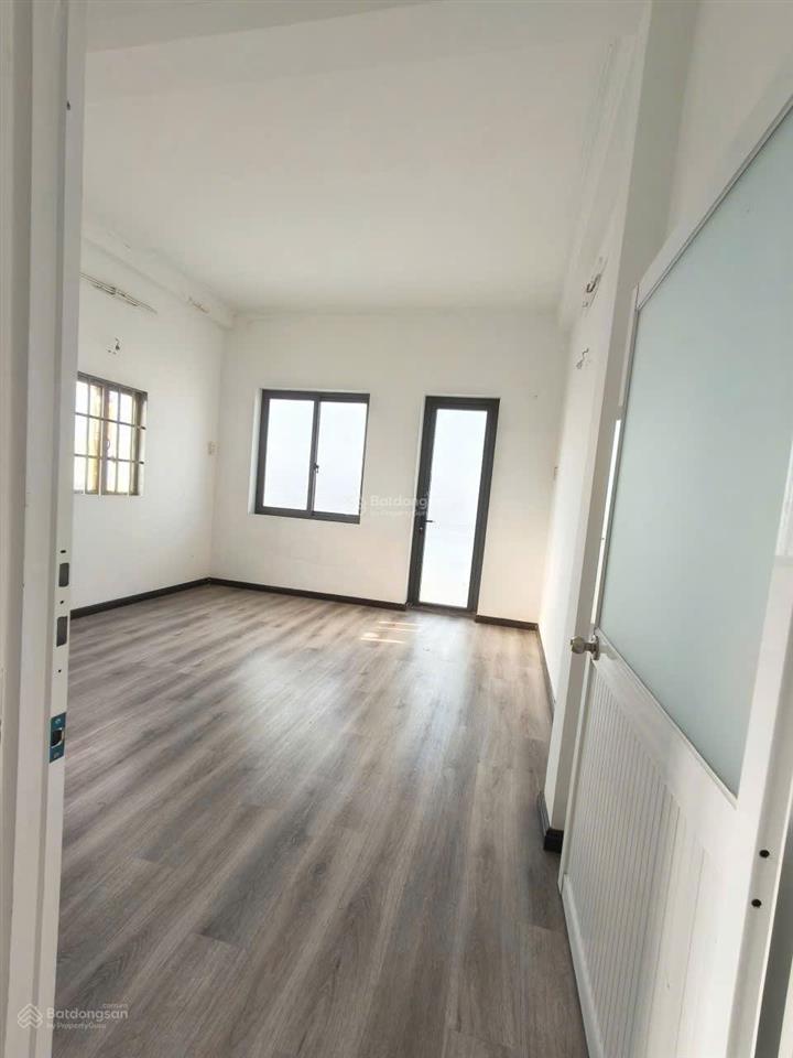 Bán nhà mặt tiền mai hắc đế, phường 15, quận 8 6,15x15,5m 3 tấm 4 phòng 68tr/m2 kinh doanh tốt