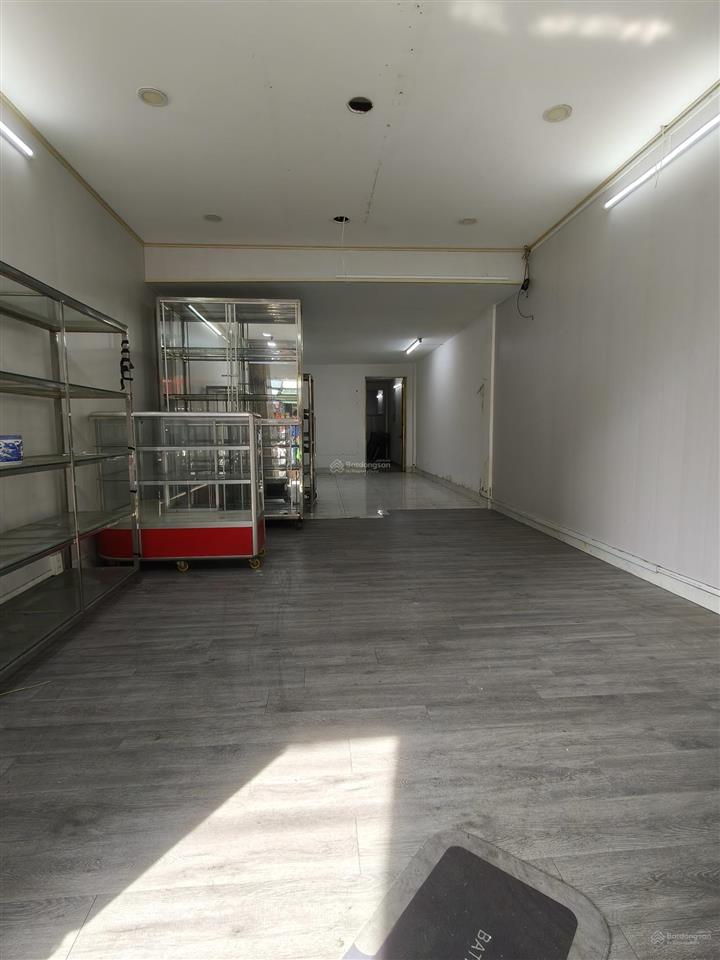Cho thuê nhà mặt tiền an bình, phường 5, quận 5 4x18 2 tấm 3 phòng 23 triệu thương lượng mạnh