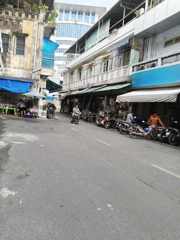 Cho thuê nhà mặt tiền gần phùng hưng, quận 5  4x14m  2 phòng  kinh doanh tốt