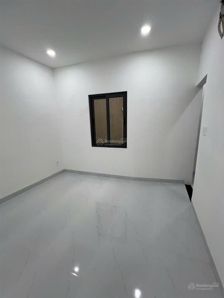 Cho thuê nhà mặt tiền lê hồng phong, q10 5 phòng, 35 triệu/tháng