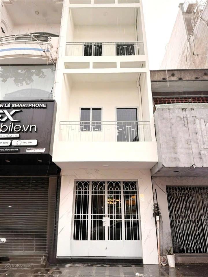 Cho thuê nhà mặt tiền lê hồng phong, q10 5 phòng, 35 triệu/tháng