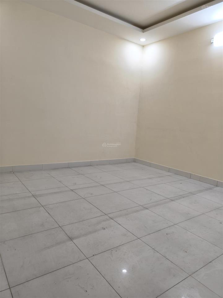 Cho thuê nhà mặt tiền gần hải thượng lãn ông, quận 5 9x23m, 4 tấm, 8 phòng 6 wc 50 triệu/tháng