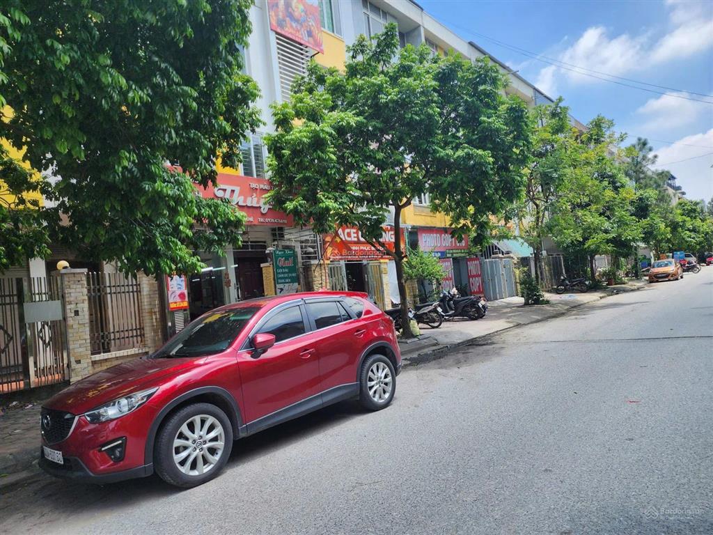 Liền kề thang máy giá tốt kđt văn khê hà đông 85m² mt 5m vỉa hè ô tô ở kinh doanh