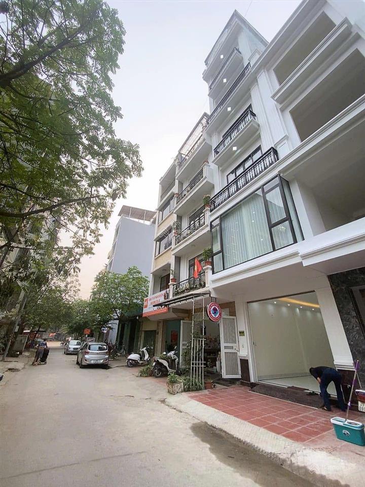 Chỉ hơn 14 tỷ liền kề kđt văn khê hà đông 5 tầng nội thất đẹp vỉa hè ô tô vòng quanh