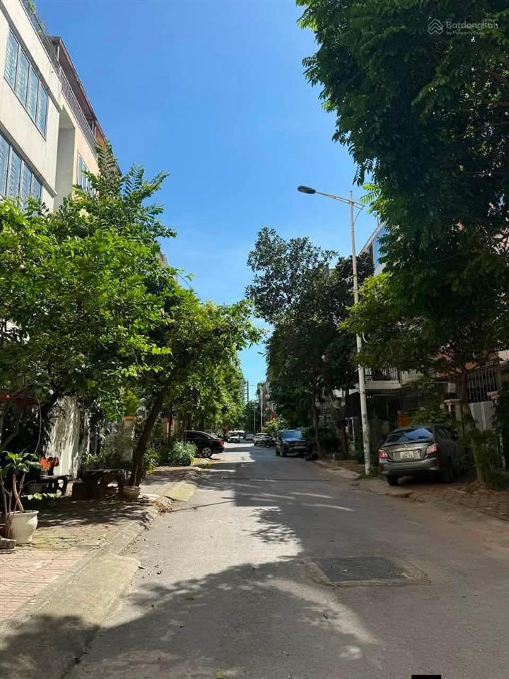 Phân lô 3 ô tô tránh vỉa hè lê trọng tấn park city hà đông rẻ và hợp lý nhất