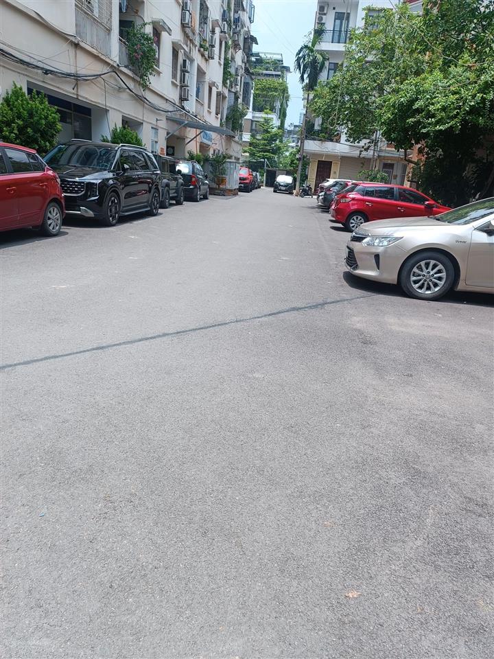 Bán nhà phân lô ô tô tránh ngõ đẹp nhì ngụy như kom tum 46m2 mt 4.2m 15 tỷ