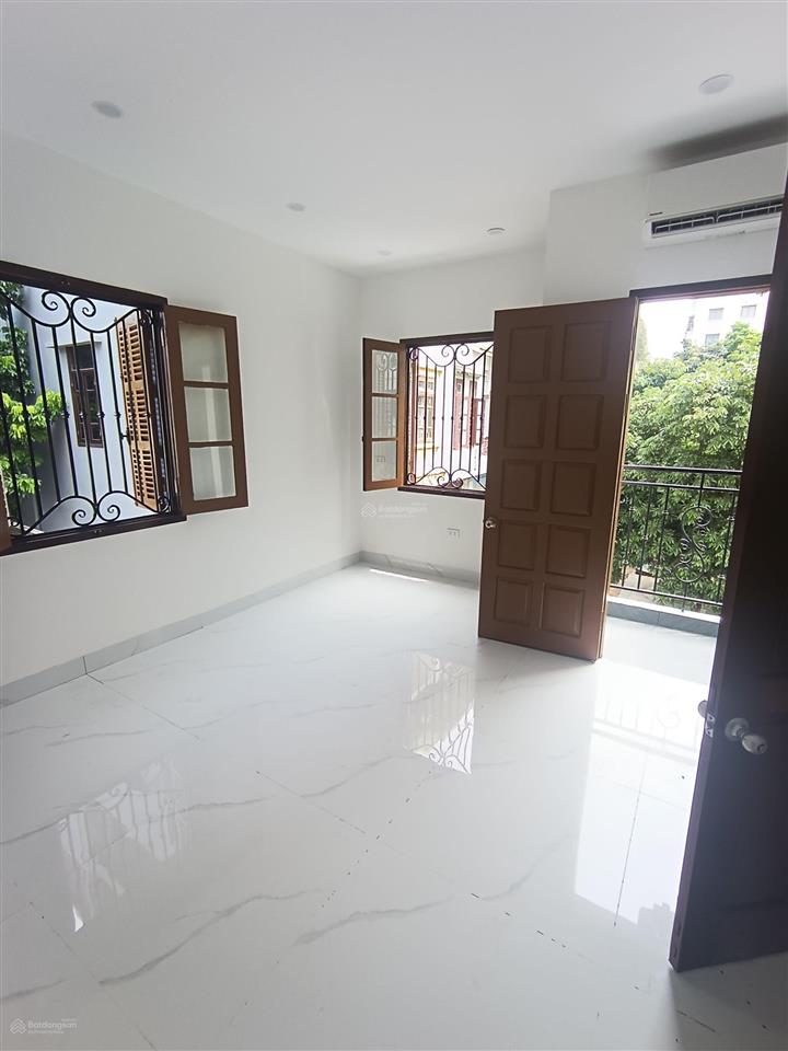 Phân lô vỉa hè thang máy lê trọng tấn hà đông lô góc 3 mặt thoáng 2 ô tô tránh view công viên