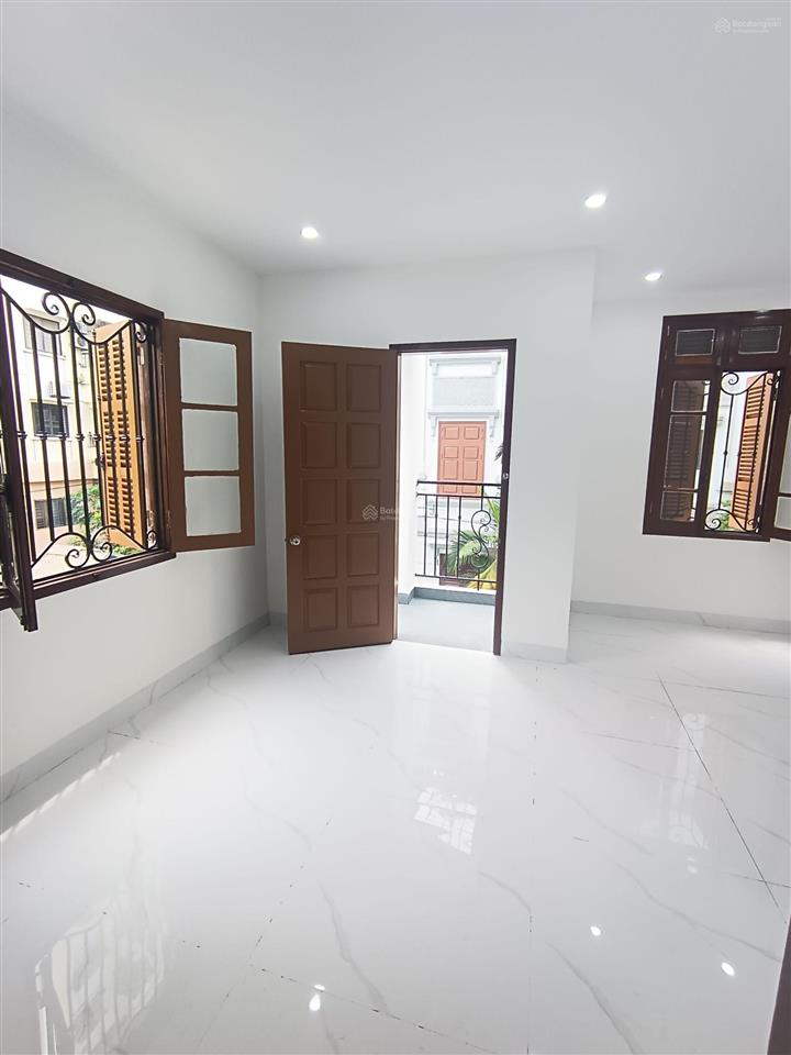 Phân lô vỉa hè thang máy lê trọng tấn hà đông lô góc 3 mặt thoáng 2 ô tô tránh view công viên