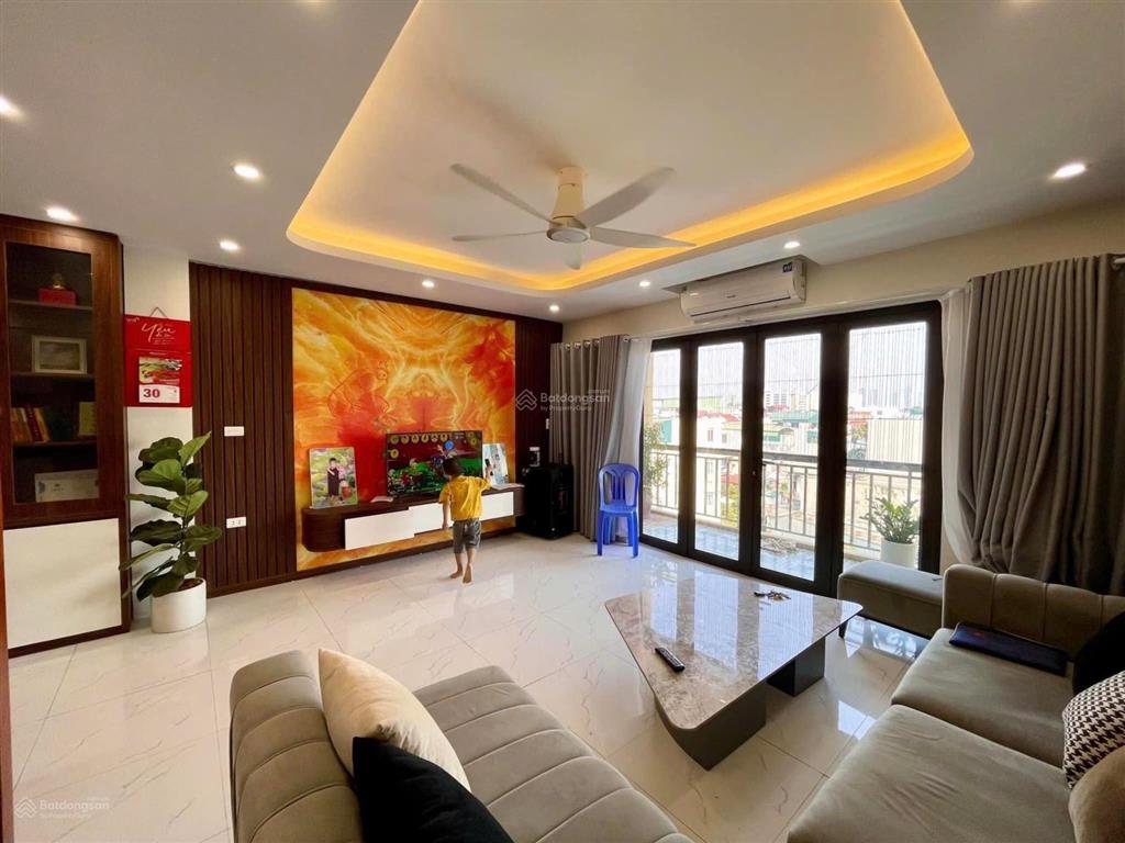 Phân lô vỉa hè 2 ô tô tránh kđt mậu lương hà đông 6t, mt 5m ở kinh doanh nhà đẹp view sân chơi