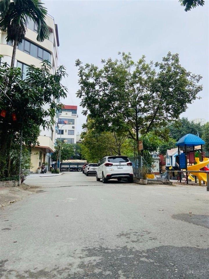 Phân lô vỉa hè 2 ô tô tránh kđt mậu lương hà đông 6t, mt 5m ở kinh doanh nhà đẹp view sân chơi