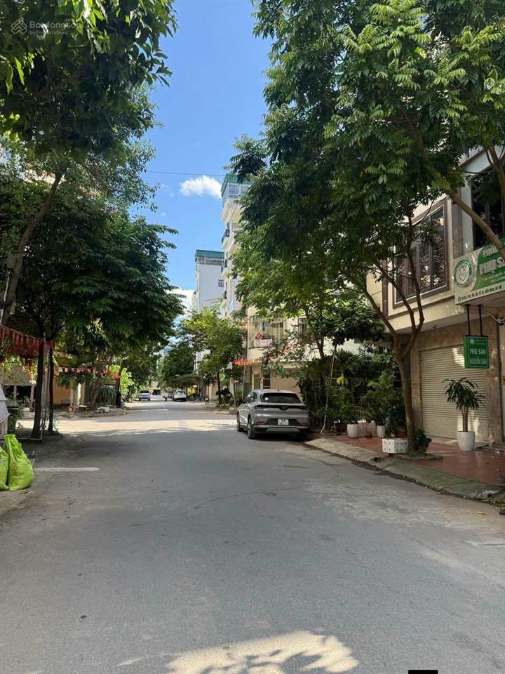Phân lô vỉa hè 2 ô tô tải tránh kđt văn phú 7 tầng thang máy mt 5m. nhà đẹp ở kinh doanh