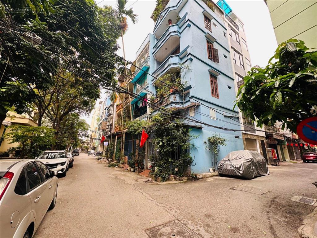 Bán nhà phân lô vip ngụy như kom tum 2 ô tô tránh vỉa hè rộng 43m2, 4t ở kinh doanh 14.2 tỷ