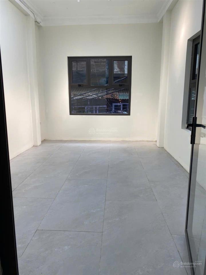 Cho thuê nhà riêng 40m2, 22 triệu vnd, view đẹp tại khu nhà ở 44 triều khúc, thanh xuân bắc