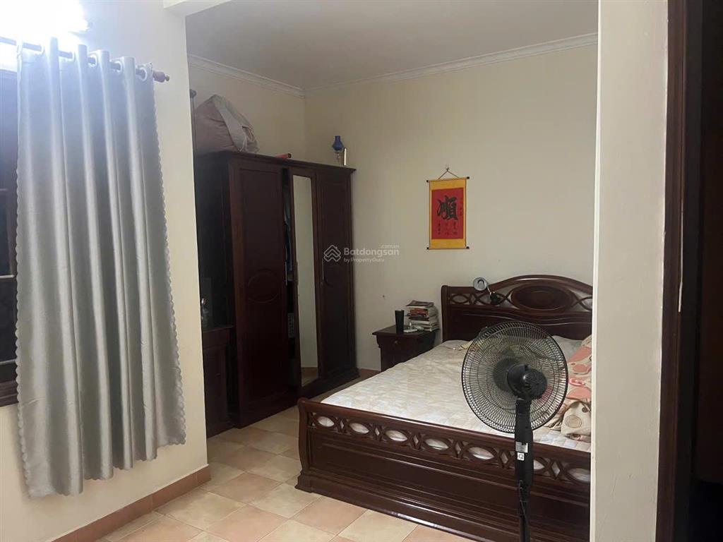 Cho thuê nhà riêng 4pn, 15 triệu, 63m² ở nhà cách mặt phố xã đàn 20m, xe bus đầu ngõ đống đa, hn