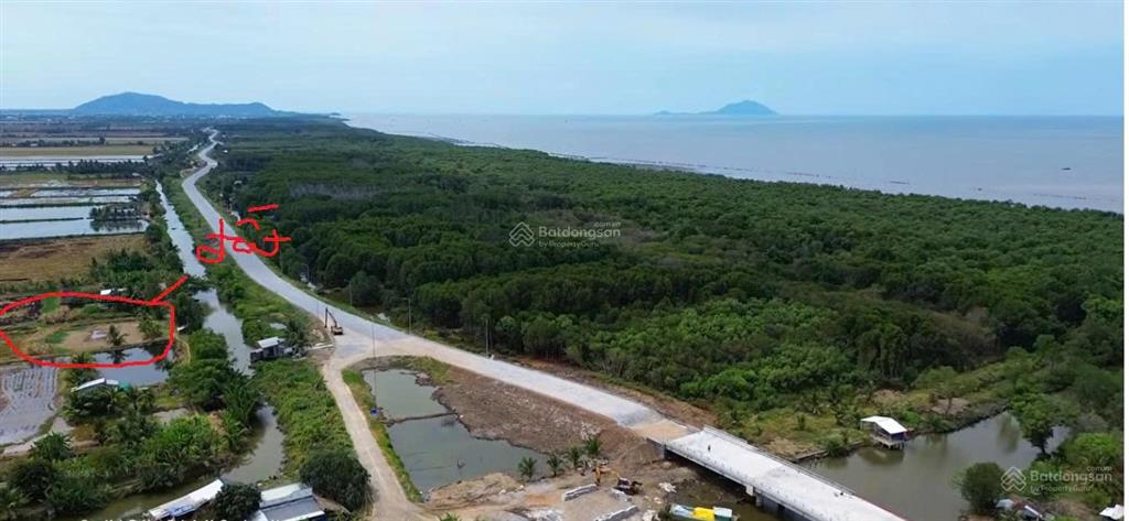 Bán 11 công đất mặt tiền đê quốc phòng, xã hòn đất, tỉnh an giang