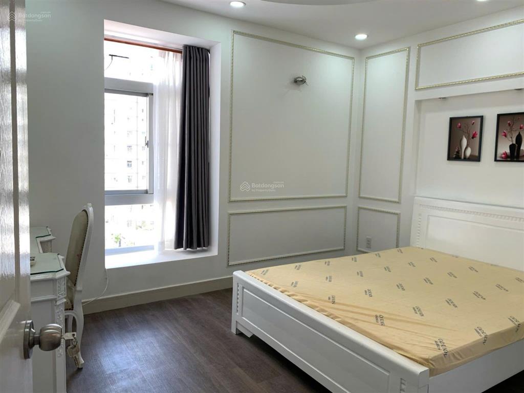 Bán chung cư sky garden 2, giá bán 6,7 tỷ, dt 89m2, 3pn, 2wc