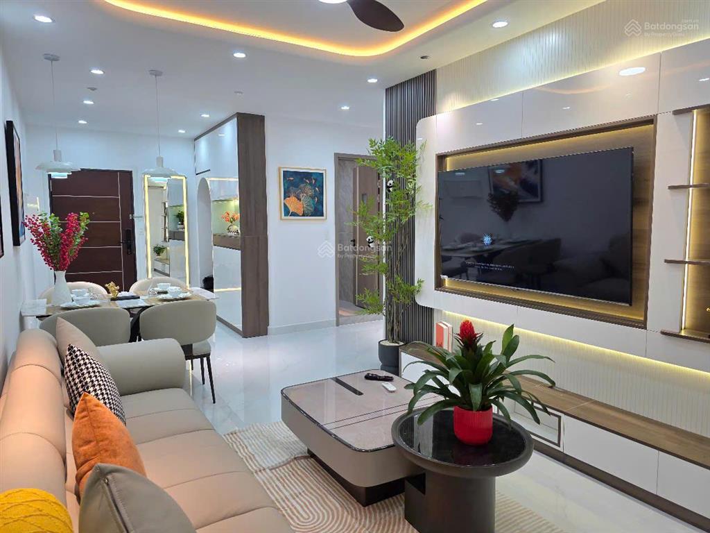 Bán căn hộ chung cư sky garden 3, giá 6,2 tỷ, diện tích 72m2, view đẹp, pháp lý đầy đủ