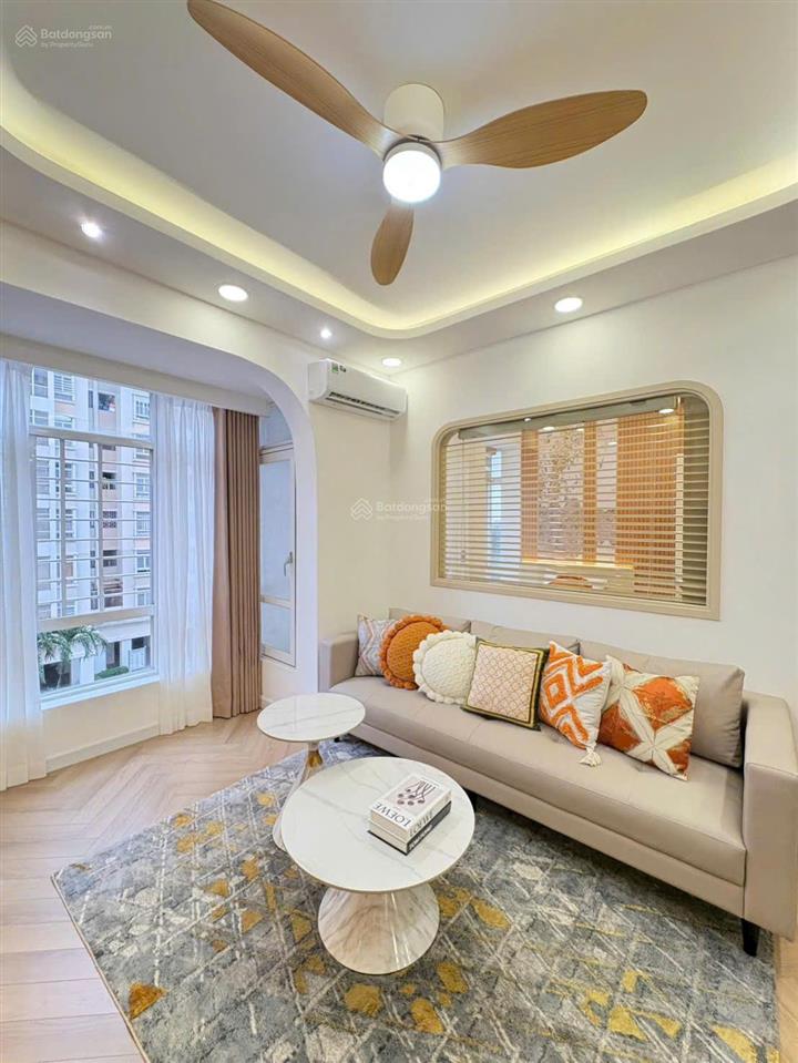Bán gấp căn hộ chung cư thiết kế 3pn + 2wc tại sky garden 3, giá bán 5,3 tỷ, khu phú mỹ hưng