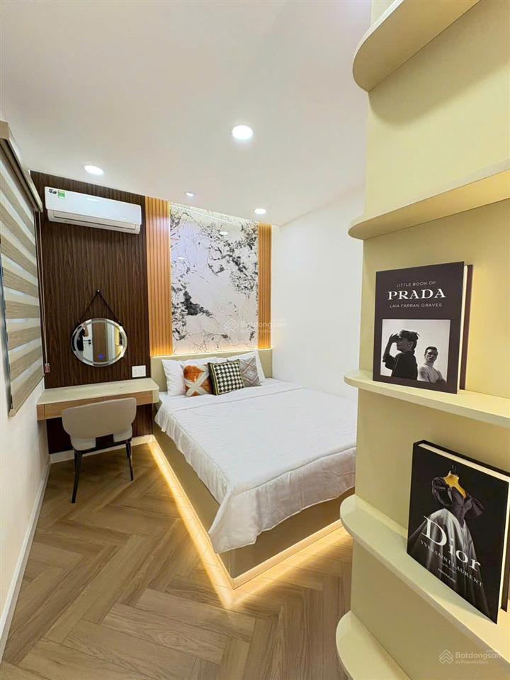 Bán gấp căn hộ chung cư thiết kế 3pn + 2wc tại sky garden 3, giá bán 5,3 tỷ, khu phú mỹ hưng