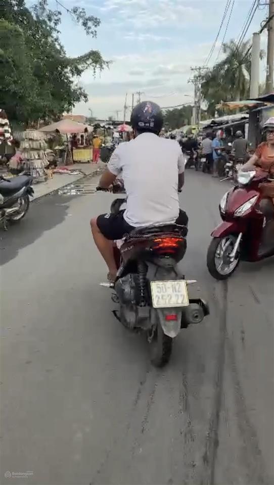 Bán lô đất shr ngay chợ xuân thới sơn, giá 5tỷ5