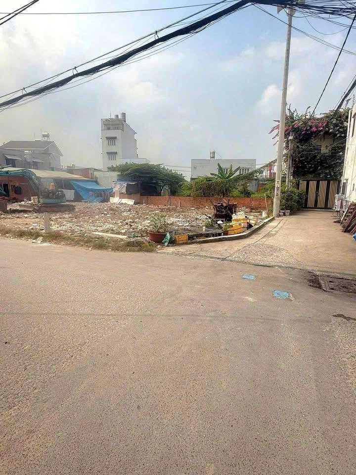 Bán đất shr phan văn hớn vào 100m giá 4ty5