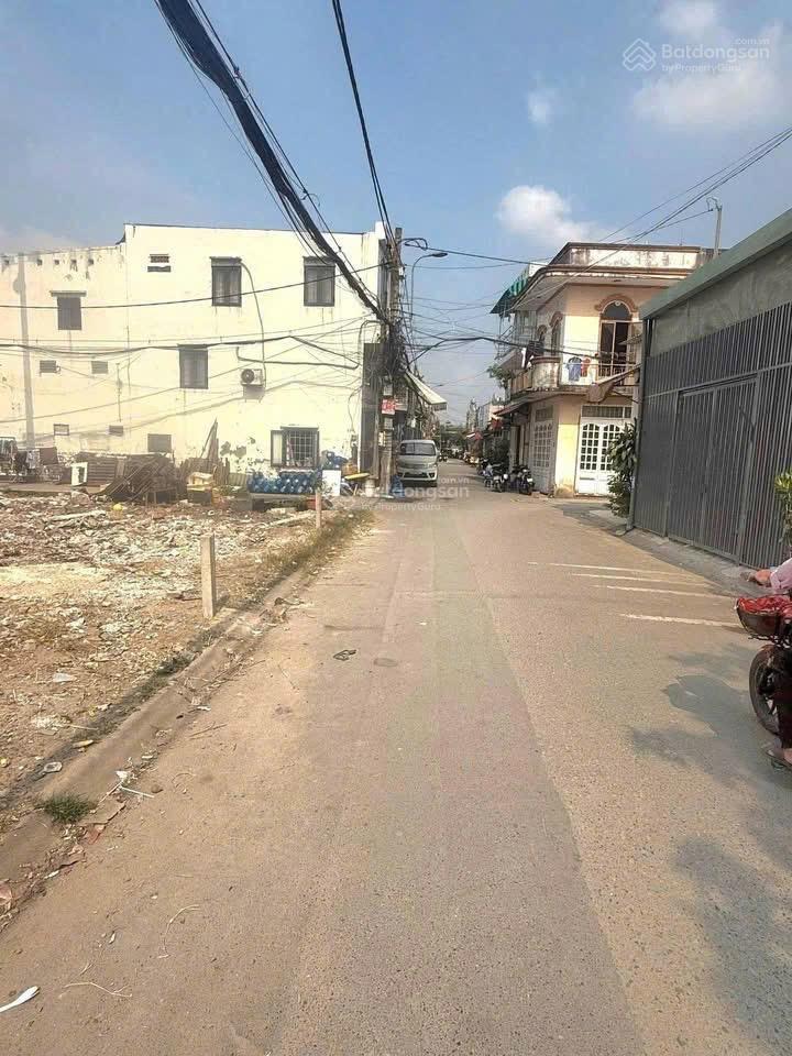 Bán đất shr phan văn hớn vào 100m giá 4ty5