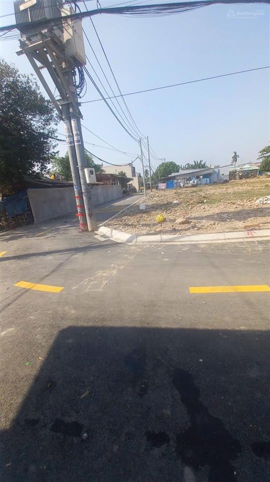 Bán 8 lô f0 bà điểm 4, phạm văn sáng, vào 300m, giá 3tỷ7