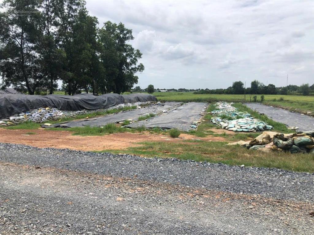 Bán gấp 2,4 hecta đất nông nghiệp mặt kênh nguyễn văn cừ, xuân thới thượng giá 2,2tr/1m2