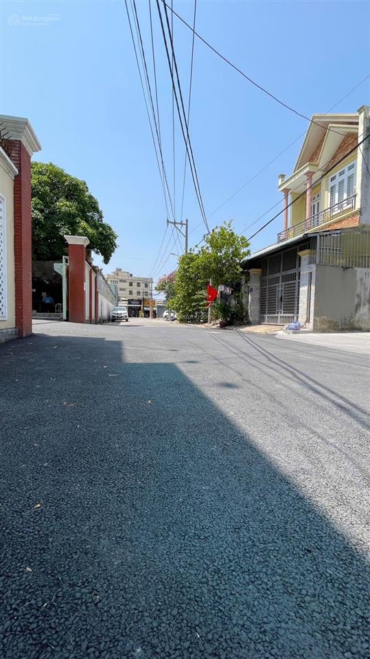 Bán đất shr đường thới tam thôn 6 cách chợ 200m giá 5tỷ6