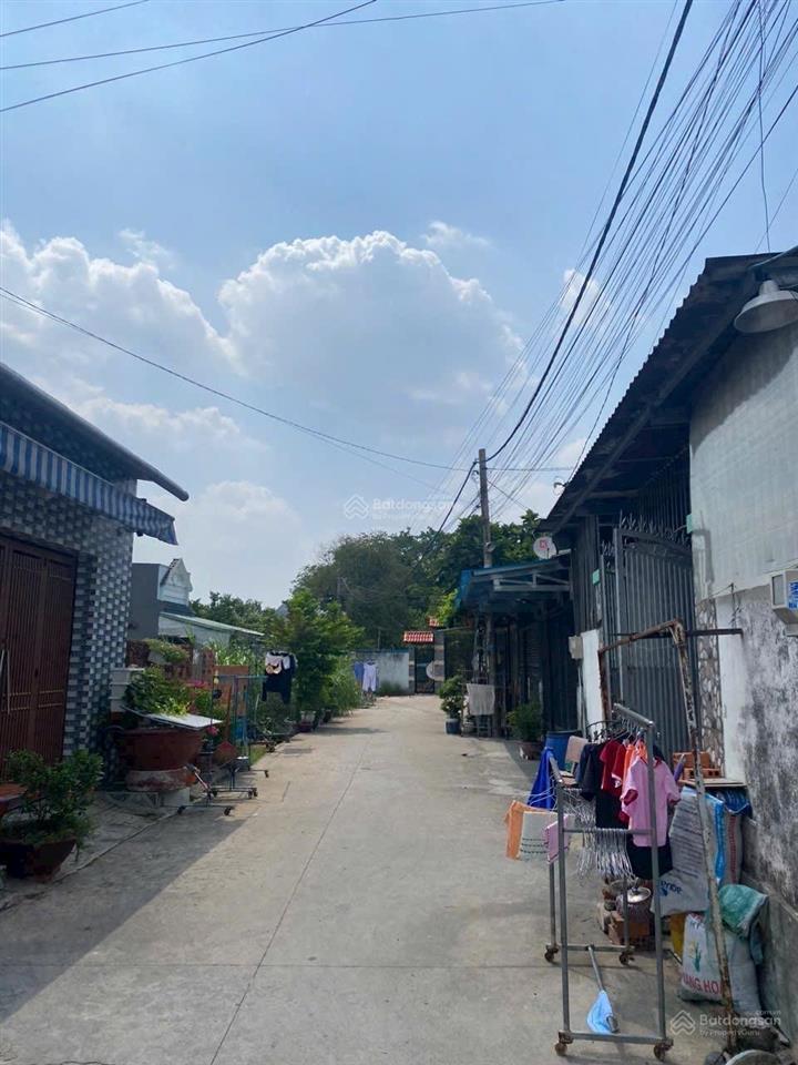 Bán 3 sổ 5x30m mới tách sau chợ xuân thới thượng giá 2ty7