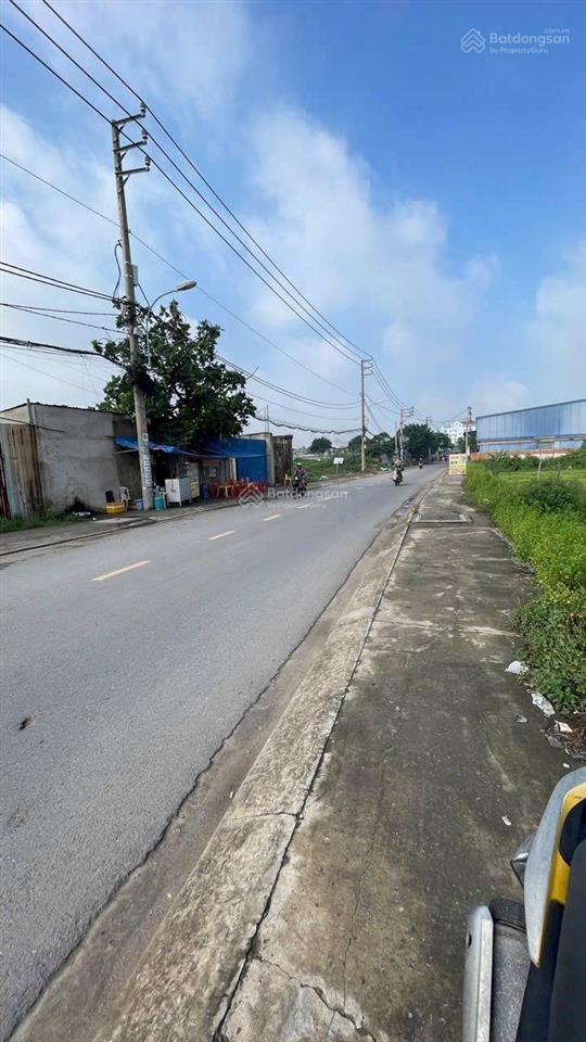 Bán 550m đất mặt tiền phạm văn sáng hóc môn giá 21,8tr/1m